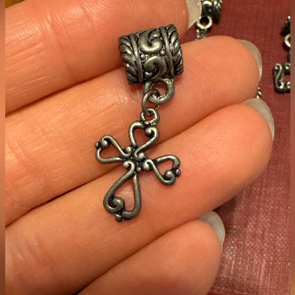 Elegant Silver Tone Cross Charm Set - Picture 6 of 8